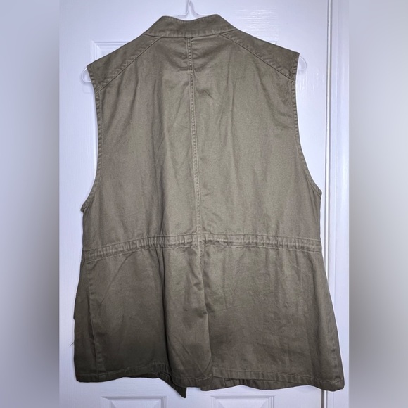 PER SE *NWT* Women’s XL Olive Green Utility Safari Sleeveless Zip Vest Pockets - Picture 2 of 8
